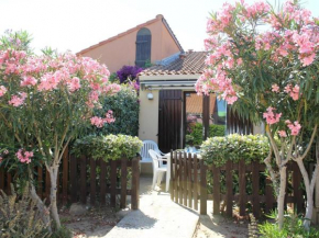 Charmant pavillon avec mezzanine, piscine et terrasse - 300m de la plage à Gruissan - FR-1-229-54